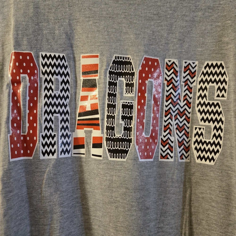 🌞XL DRAGONS GRAPHIC TEE